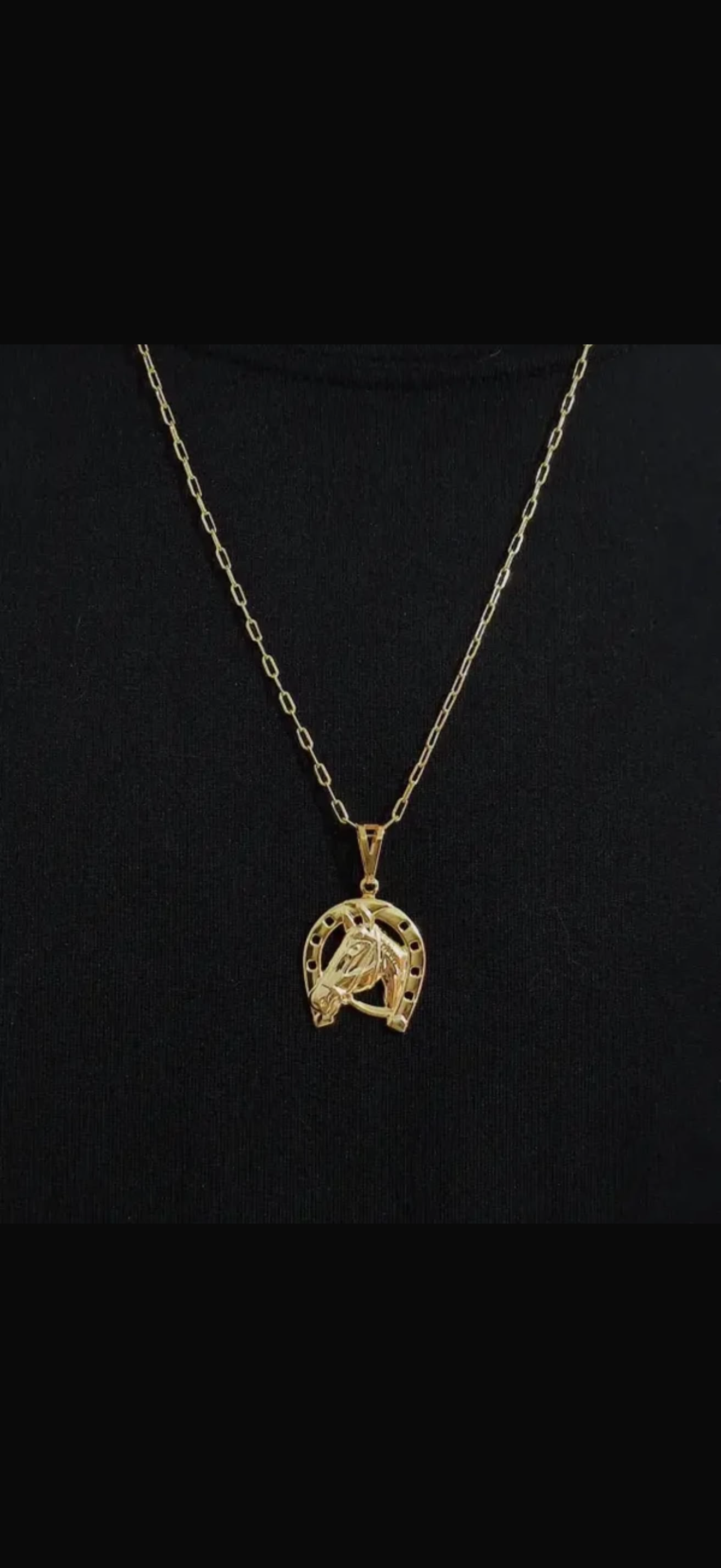 Colar masculino cavalo  dourado